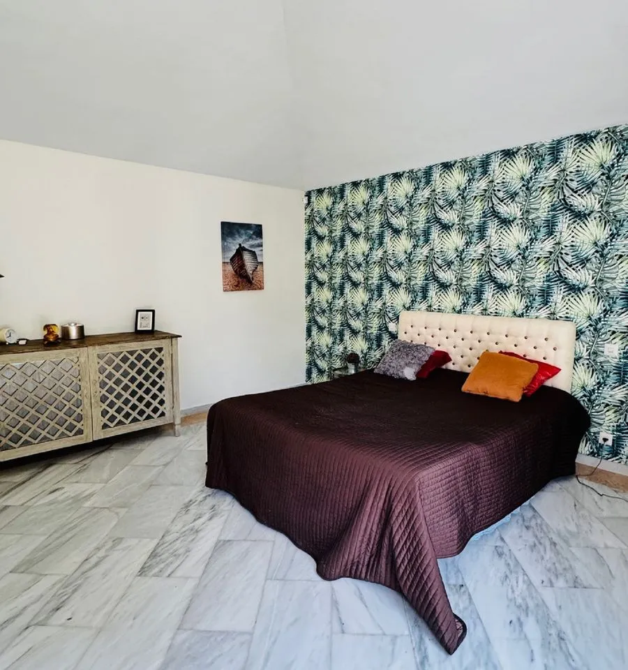 7f5c1b2e-dbc4-4518-961c-dad8e29c4a6d