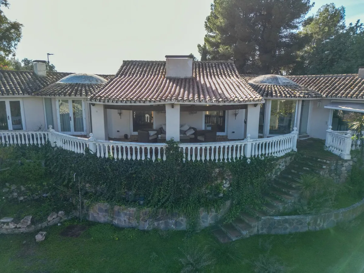 efcfdbd4-7d64-41b9-98f6-8be58d05e503