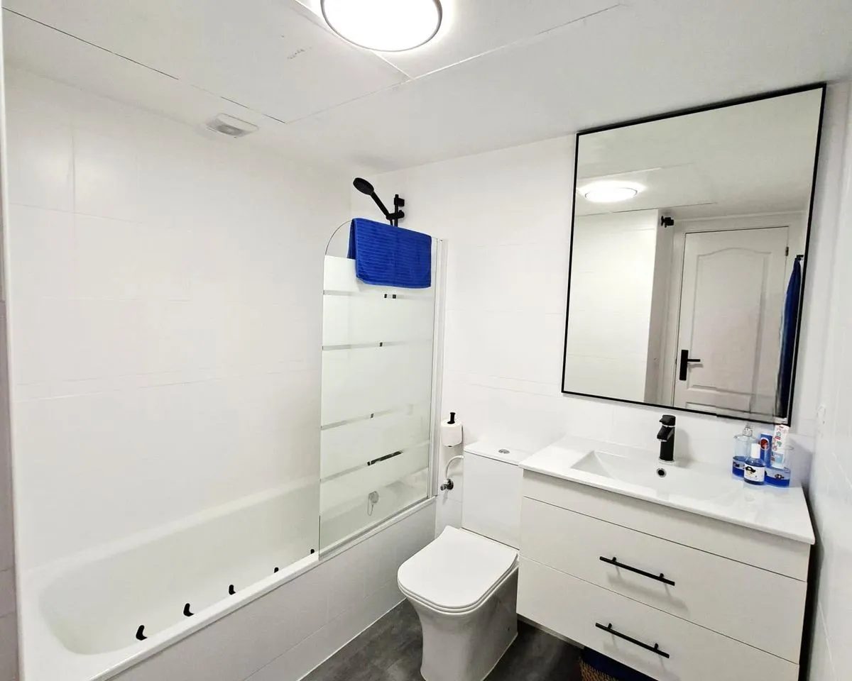 542d8aa3-dcf6-416e-aeed-6da152d6d517