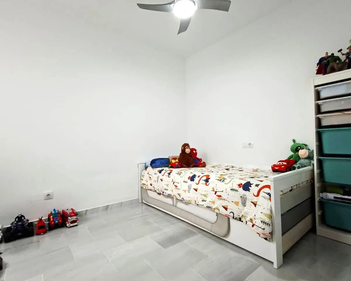 549950e9-60fb-49b4-84e3-312d25967478