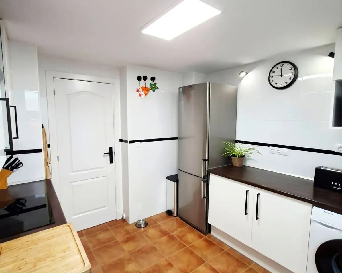 beaffa2b-0a29-4567-840d-9e715d3beba2