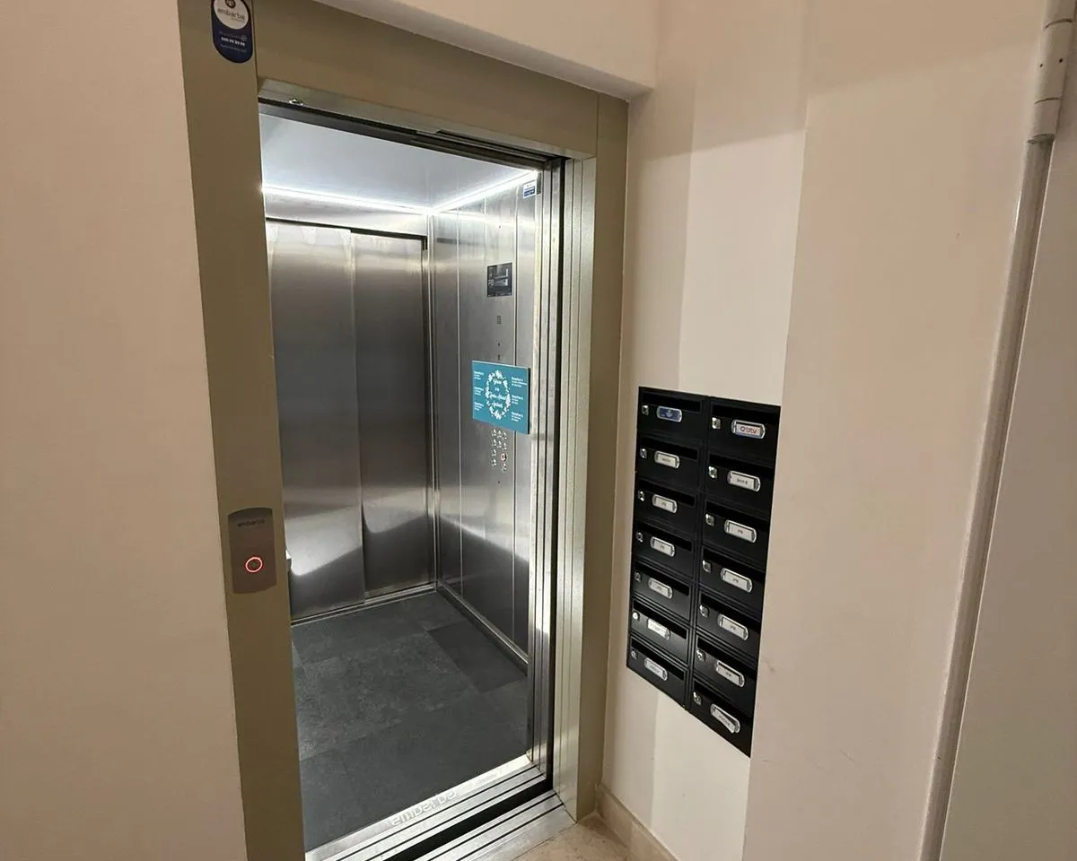 c0f1a095-2d2f-43e9-aa08-c3df60581ef3