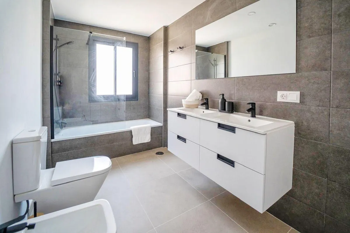 1228f4d5-d1ca-41cf-b01c-401c1a4cb2d8