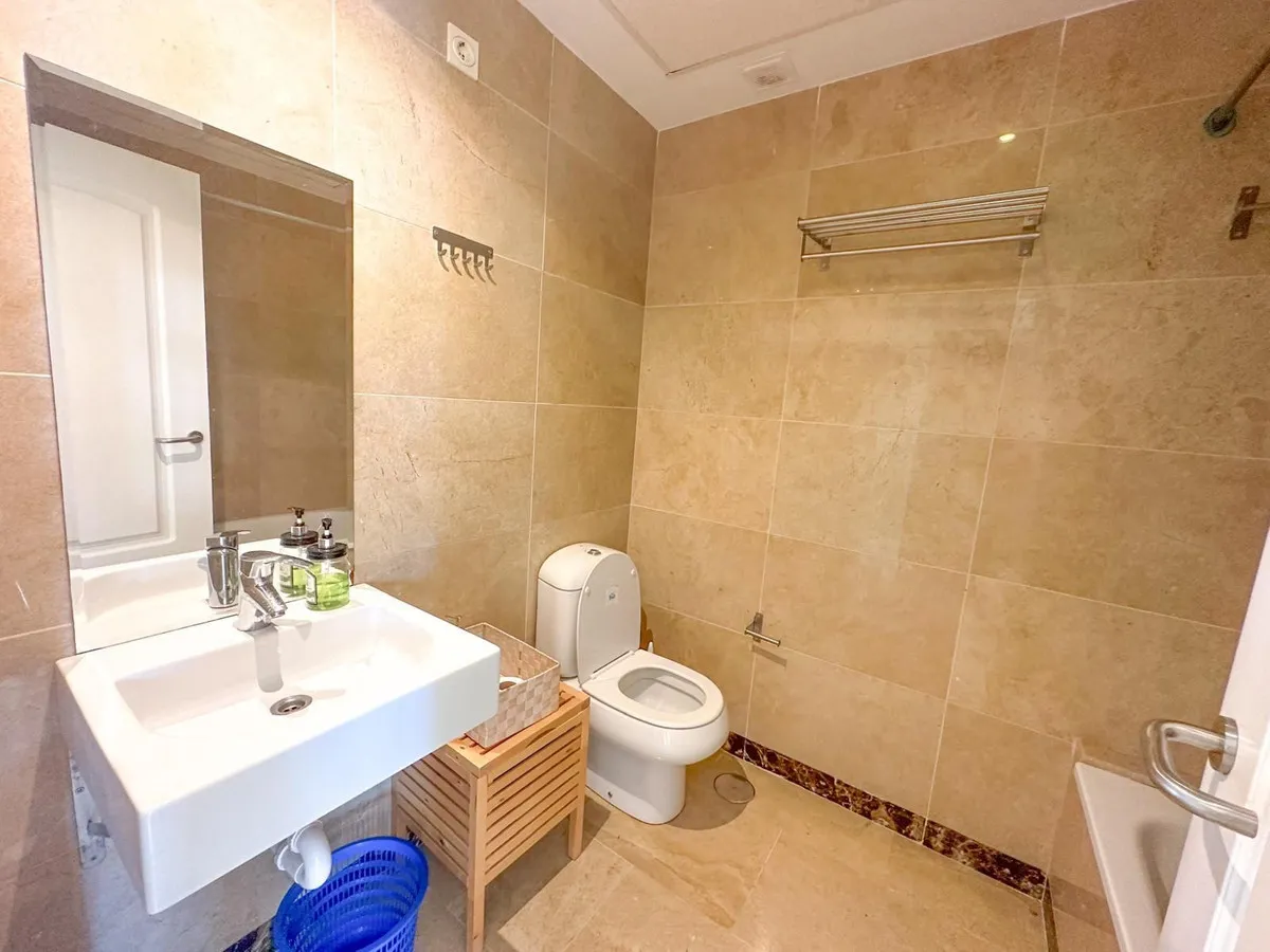 38d74bc4-1bf1-43a1-bc64-97ca6f5797e4