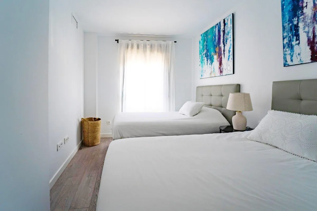 701b7185-2c56-4f69-8253-e052bdd590b7