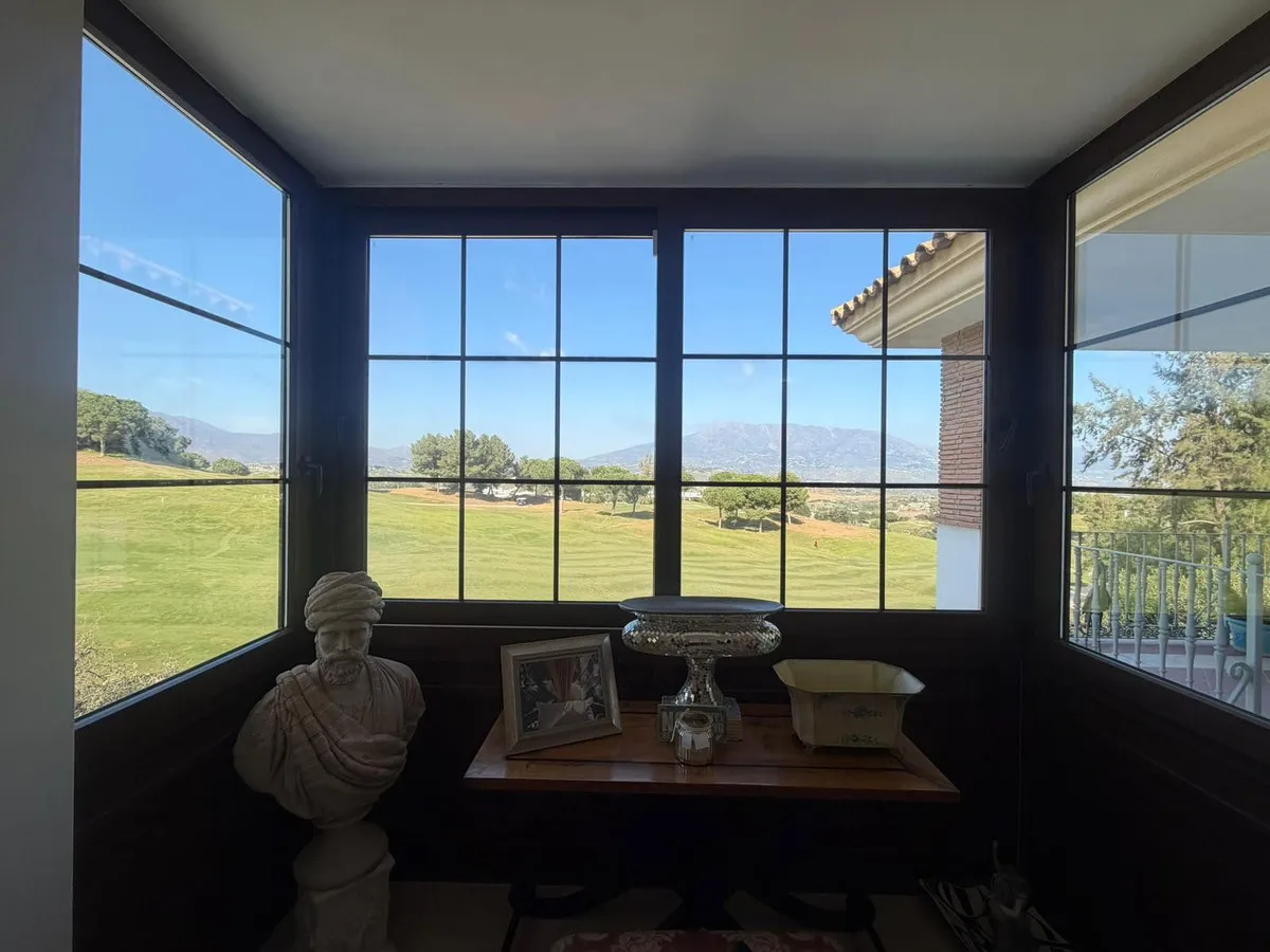 d203ff14-ab8b-41f4-ad49-635215c12d82