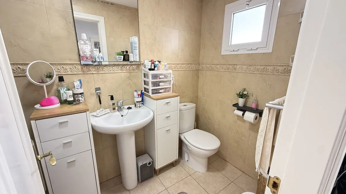 a1e17450-068a-430c-9999-298d58269d3d