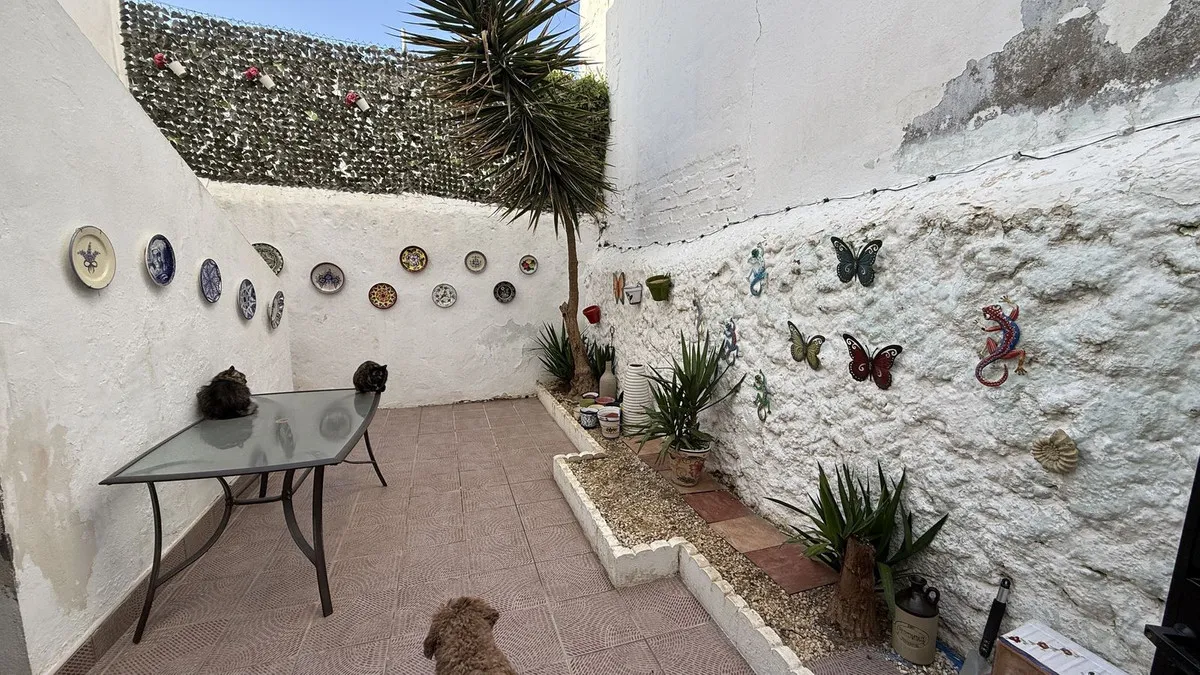 e58f40ce-a6eb-4c23-b5b1-f64b0a3047a5