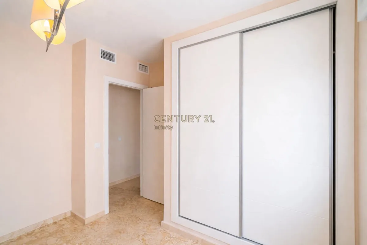 5ba3bf32-efe0-4170-932f-2fdefbf8f400