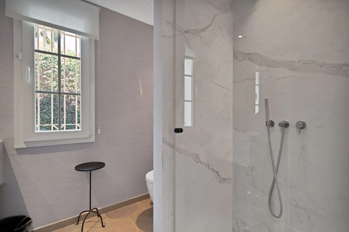 032a73a5-1755-4d3e-a12a-852aa4b94b61