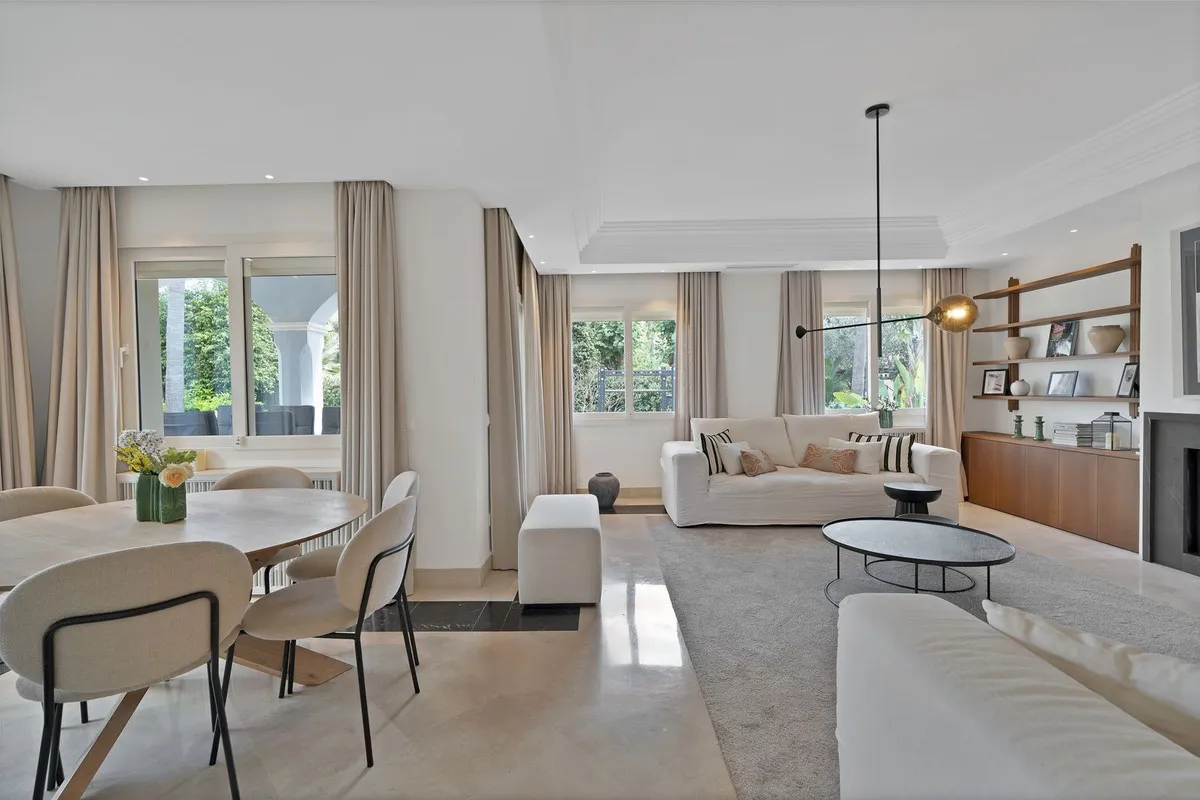 0994976b-13e0-435b-9976-2a2d77288672