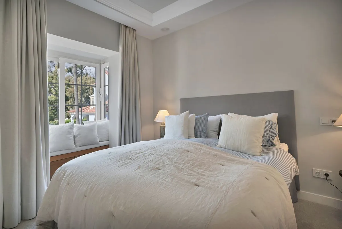 3ec12459-41e8-42b4-b3f3-2efa458f81dc