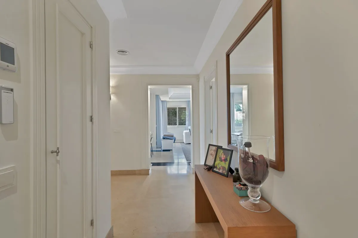 7c220073-b88b-40ff-b197-833493ef08f0