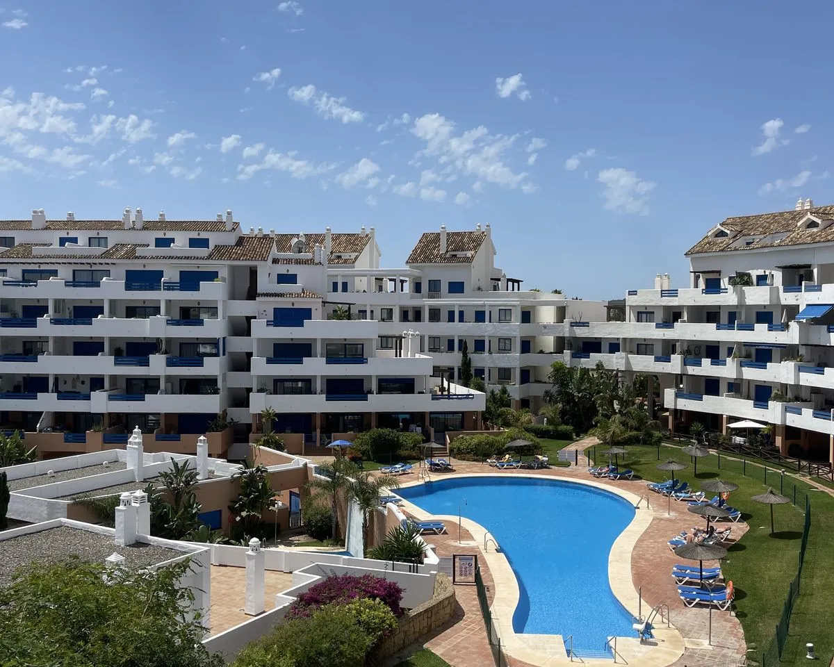 3d590f78-fa0c-4bd3-8eba-a1d5cb9db172