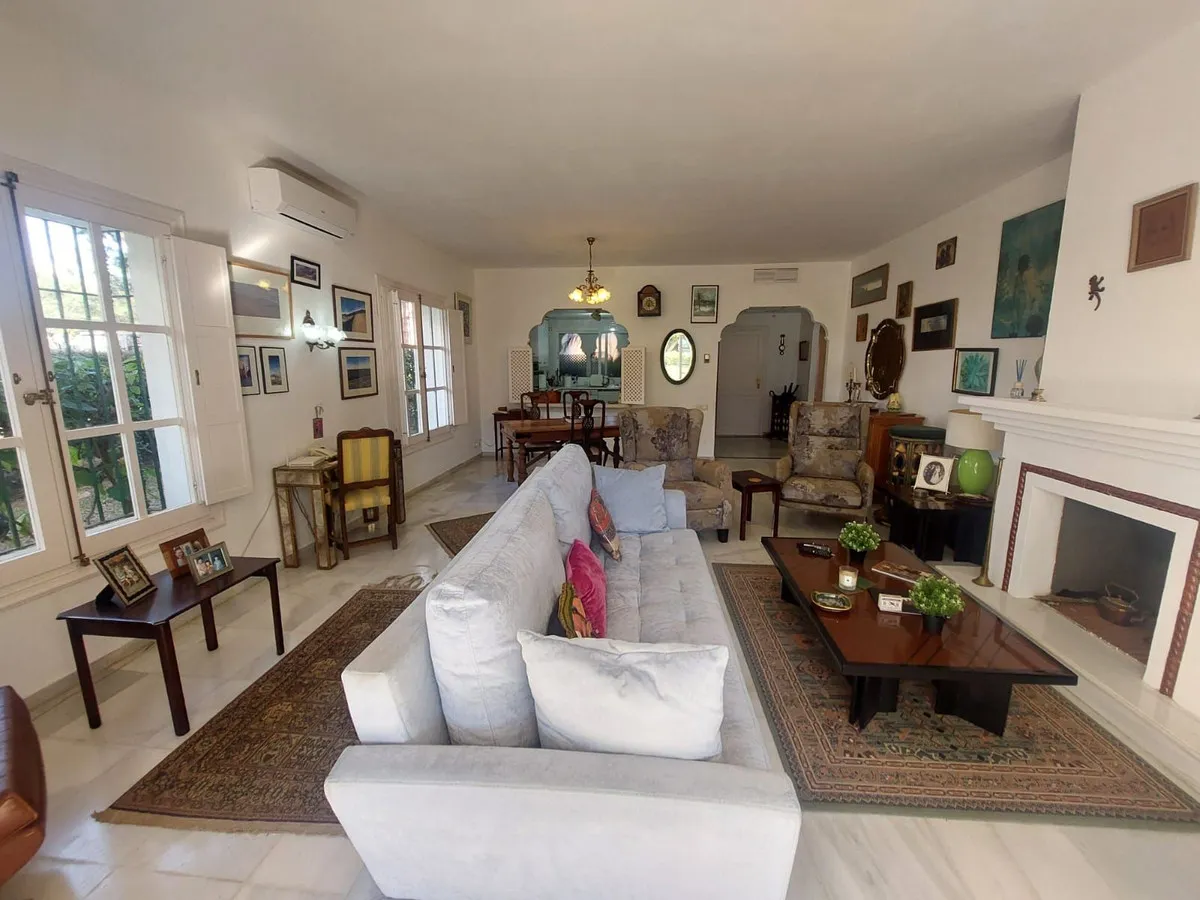 5ad9675d-155e-48f0-a713-aaa3cb57141d