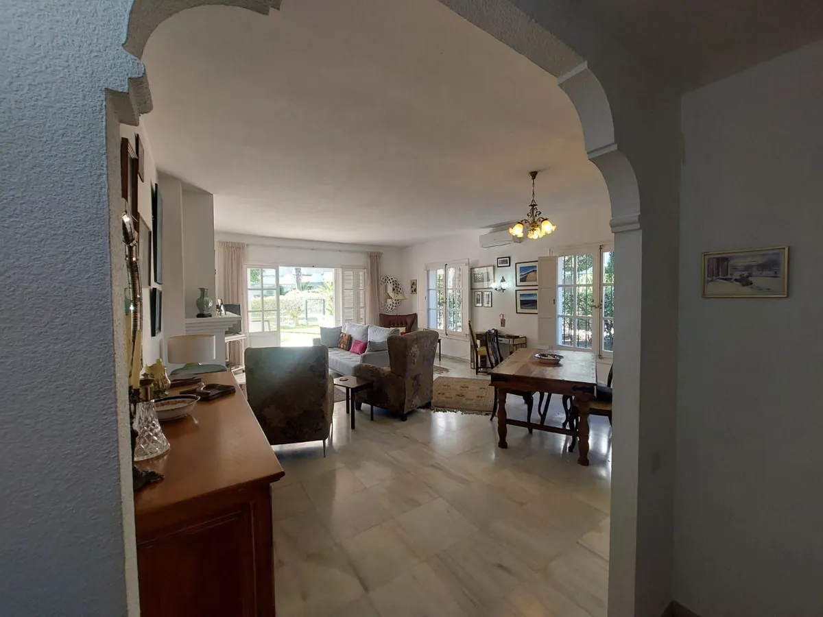 860d74ba-79df-425b-8e86-bb78c4cf4baa