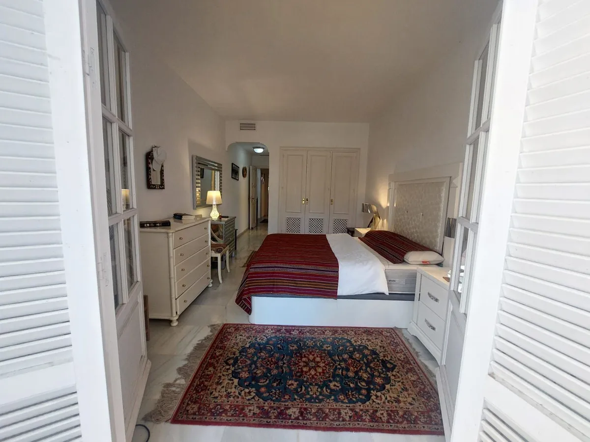 ae0d2e39-42e4-4780-b1a0-c307ffe99abc