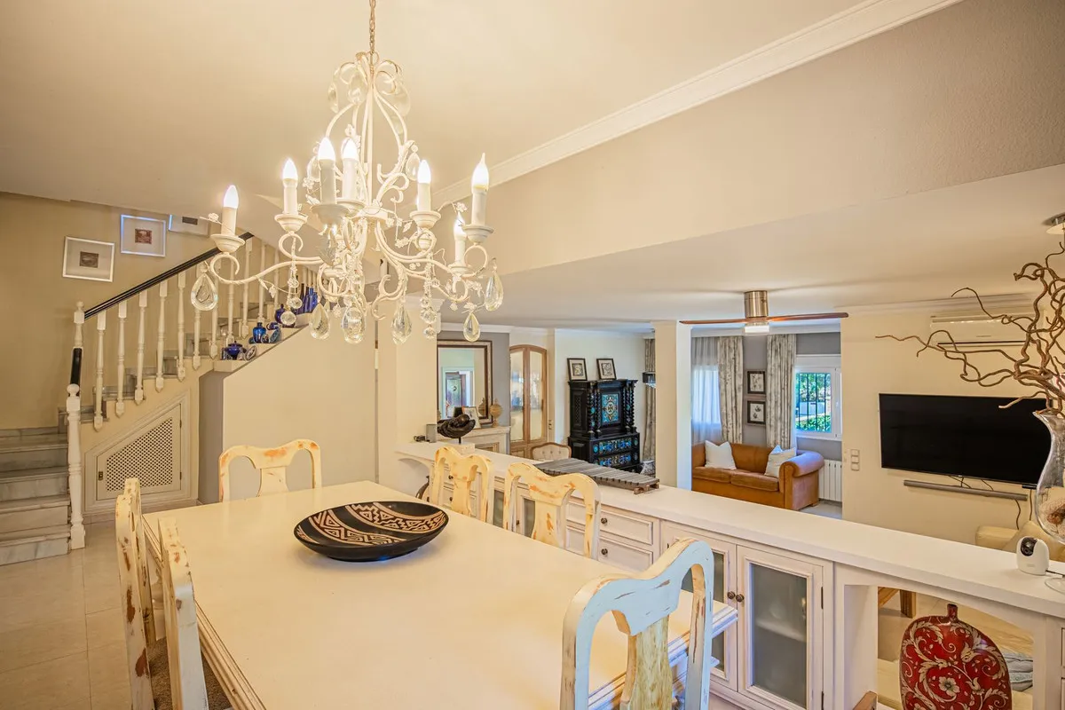 c9265837-a3b3-4351-8080-99e832b2c617