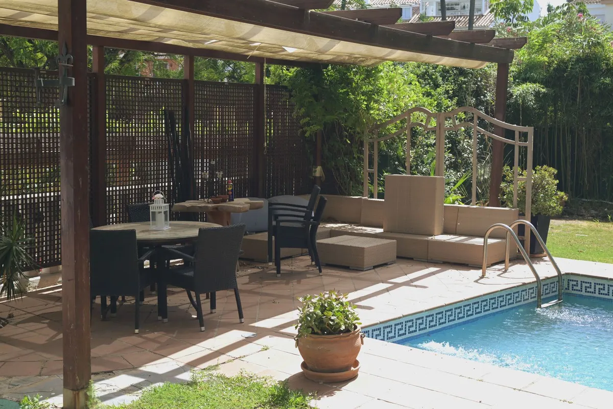 d04dd196-30c7-4988-9191-bb1b28ae4d8d