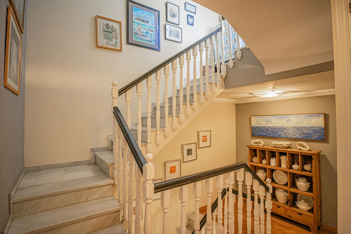 e9117d97-0328-4d53-868c-d111a5f525c4