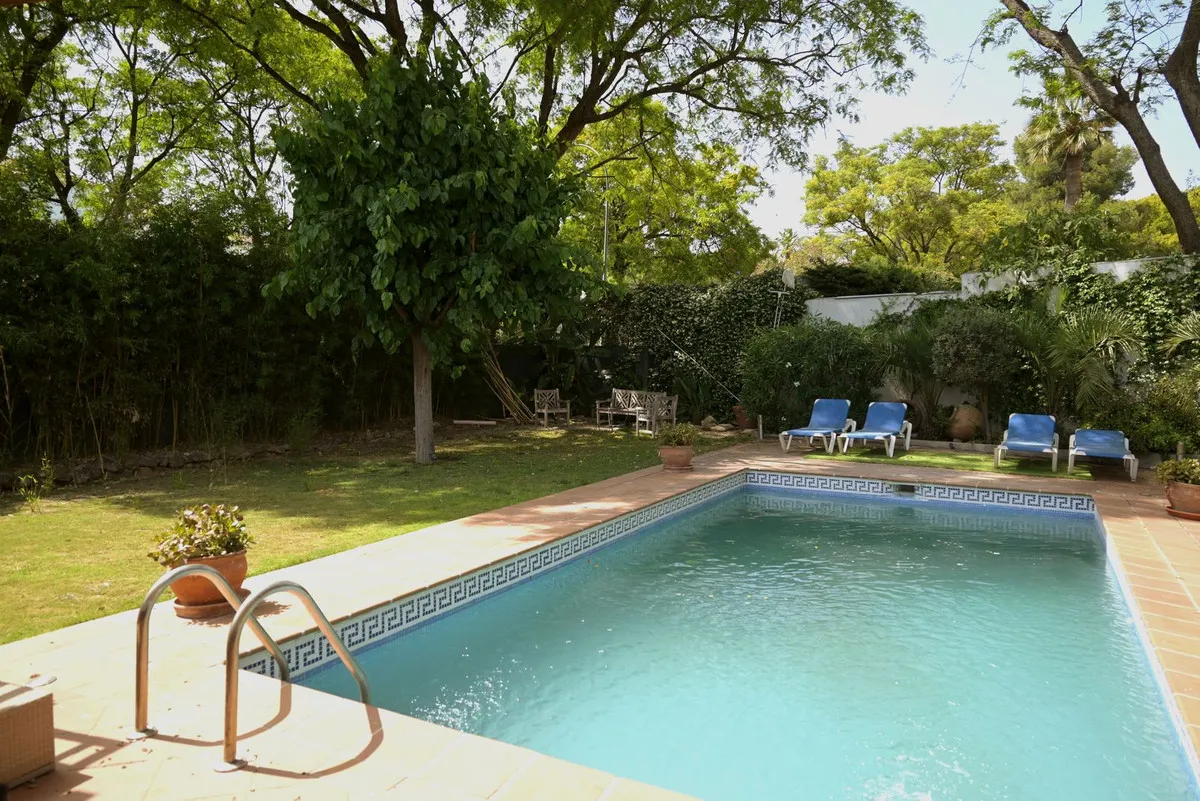 f44b4ea0-67c6-4438-8c20-7186f0e0391e