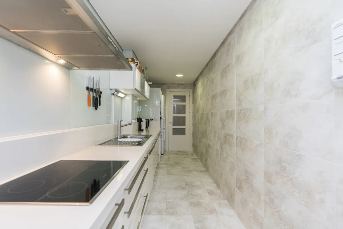 2bb03108-c70e-40e6-a0f0-f4bf595343c4