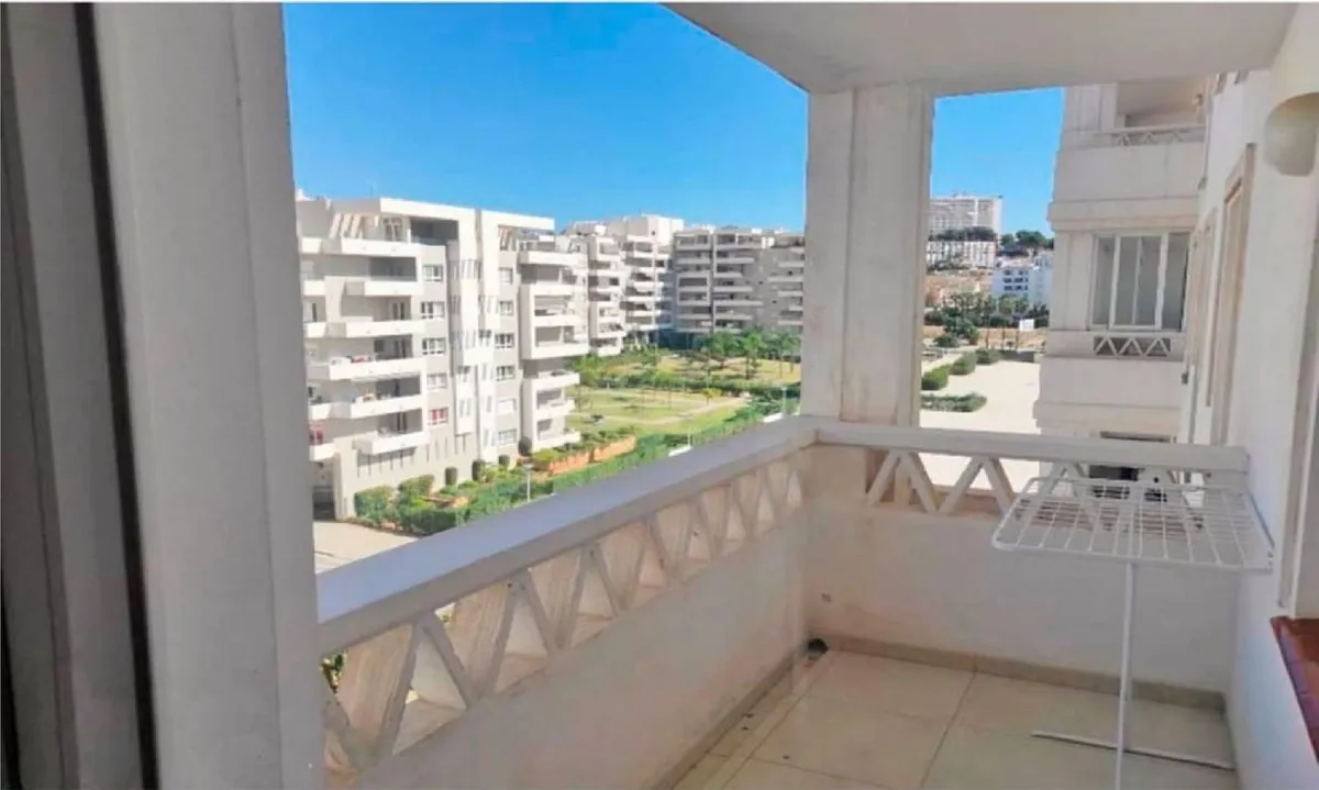 a779650f-e457-49e5-b179-f218b7e6894c