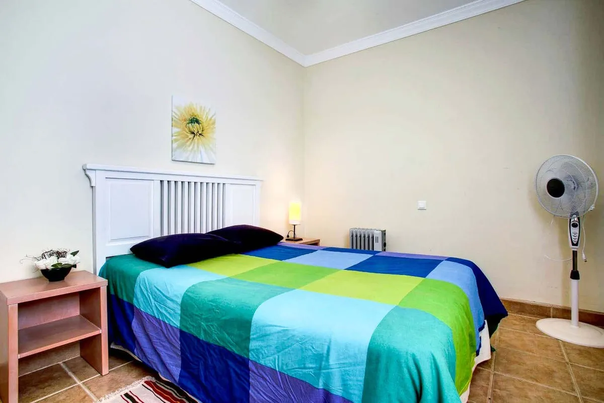 77f027de-78e5-4d5f-8a17-7a6d090457a7