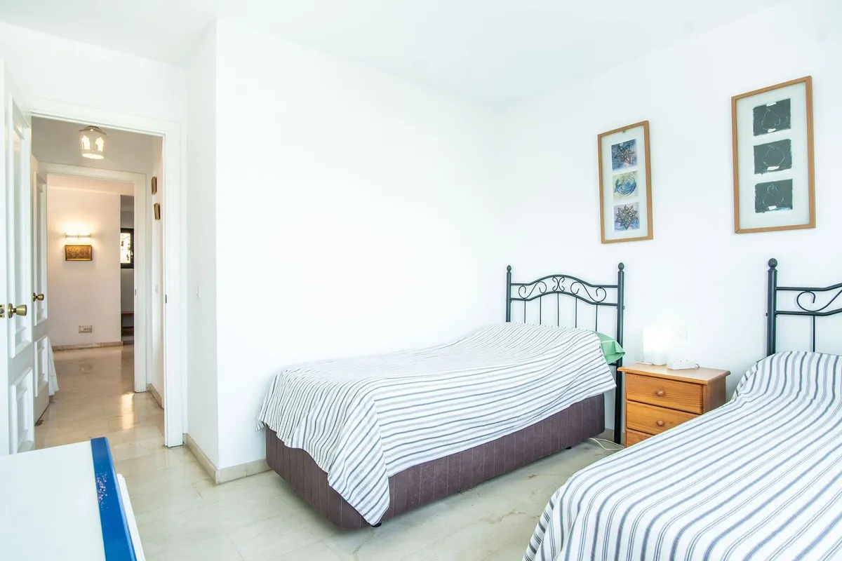 17c4472d-bb08-4dad-a953-f97acab08a8d