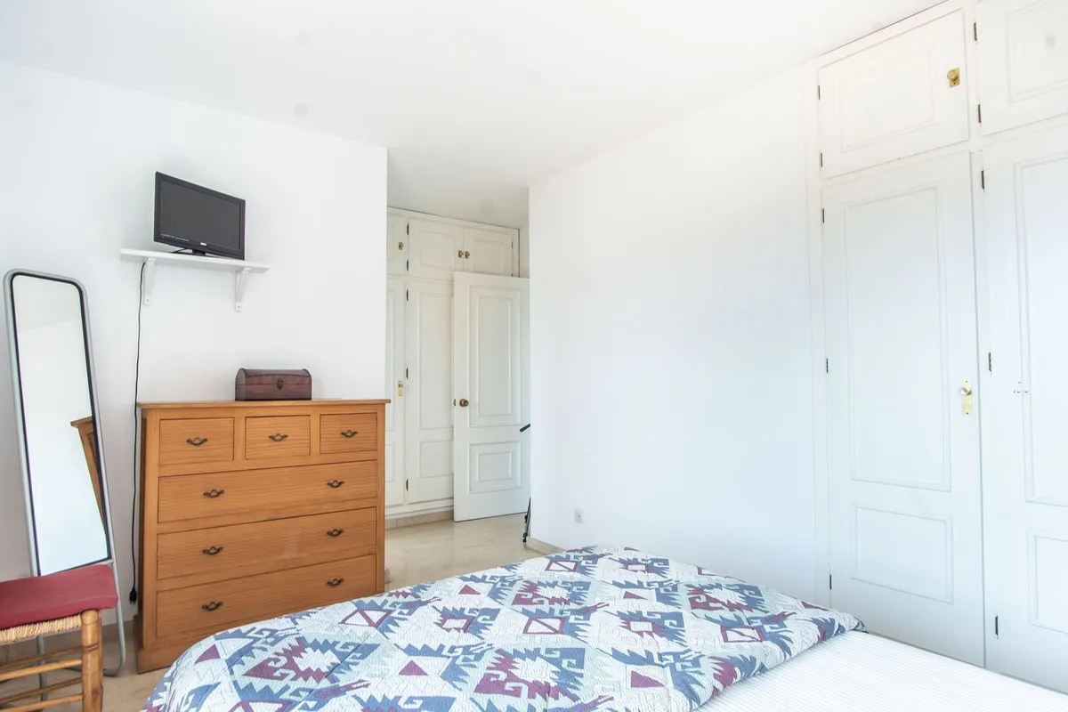 9a0e413c-08ee-400f-bea1-074e884a9a71