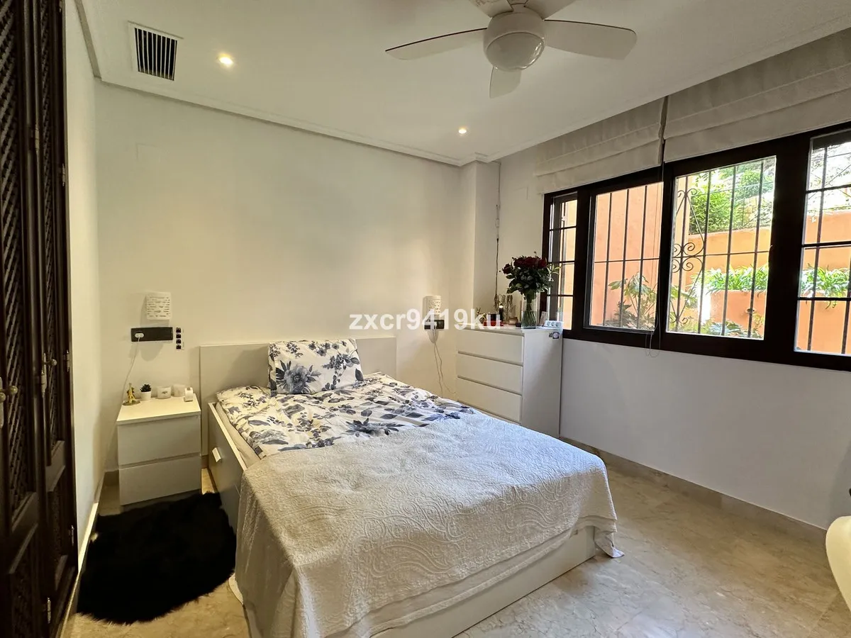 e8b44593-d614-4415-b128-d01d20af134f