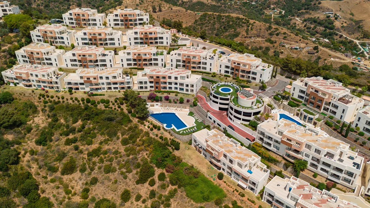 2d2dcaa8-25c0-42b3-b07e-8236d777894a