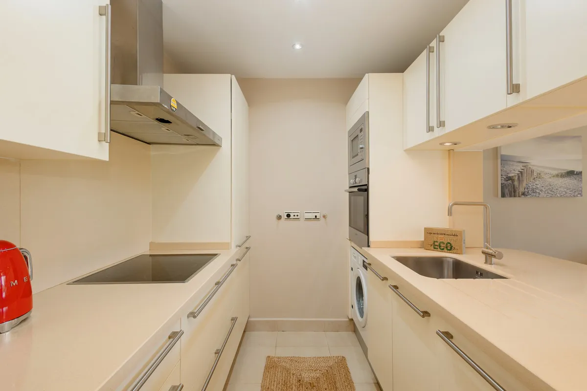 46b2e723-c5ad-4cb5-8f38-5f3788938b5e