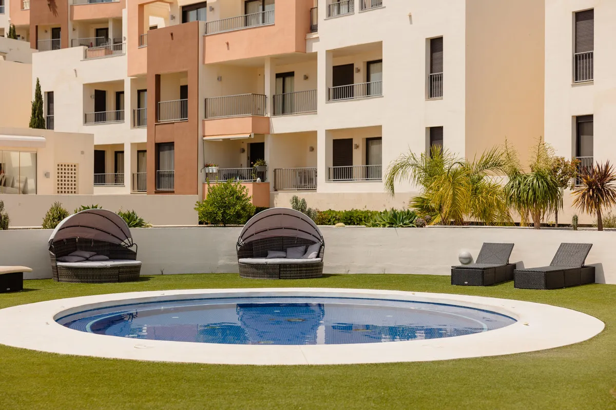 4a6e1251-0e8d-467e-ae29-e97e93b2b66c