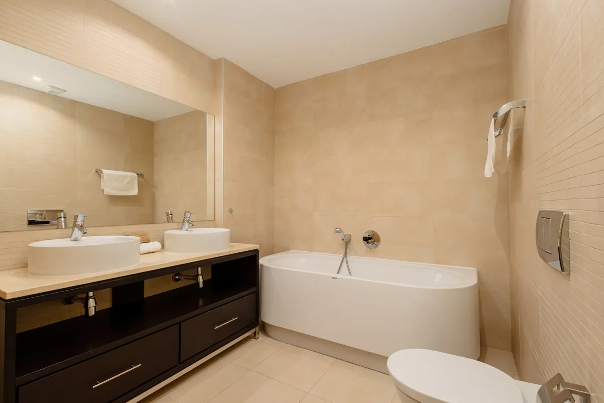 ff691cd3-440e-4230-87fb-c90420fd2c5a