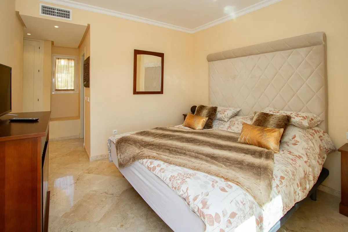 9bb52f66-90d2-43de-96de-8772bac44787