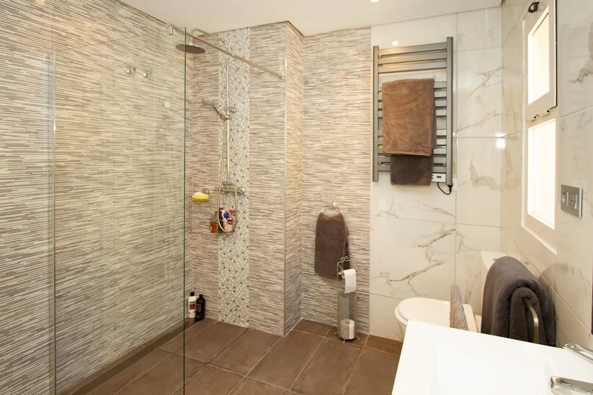 a0269785-7b1f-4bf5-84e8-035598e17b2e