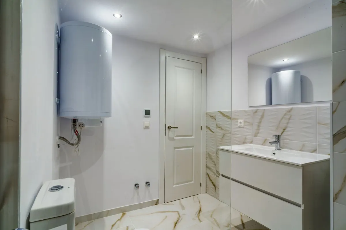 213aad8b-8672-4593-94ae-ee3b45e1d674