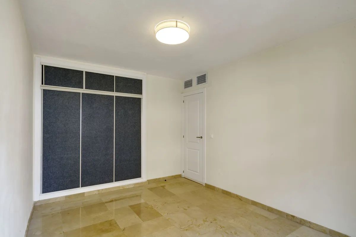 4dab2ab9-173b-4606-8690-2d6d4e48967b