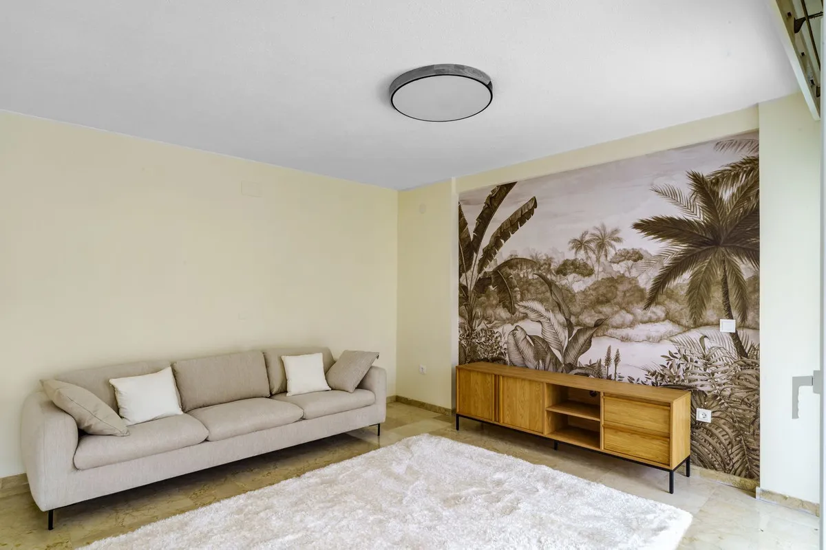 b017a0cd-496a-4601-aa47-c28194bea809