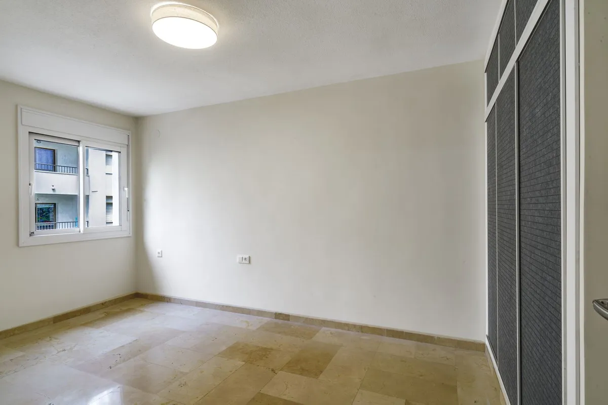 f1aad154-0326-4b62-8216-b94e2fe5f03d