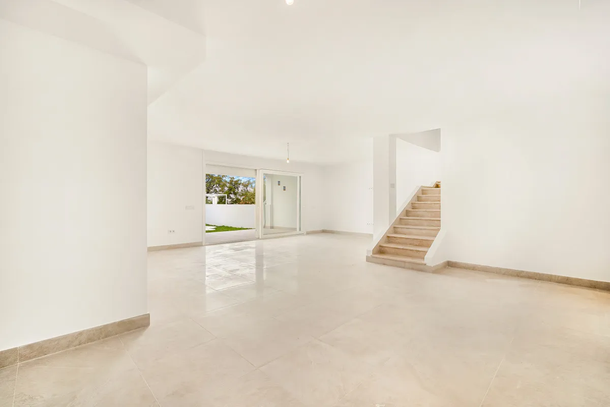 e549d046-3fde-4000-84e6-80ef6cae5dee