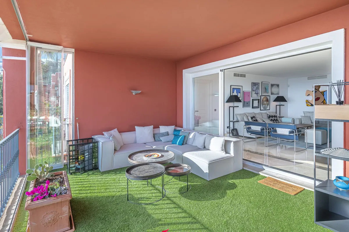 0554cef6-09c0-48e1-bf79-5b2be8339a28