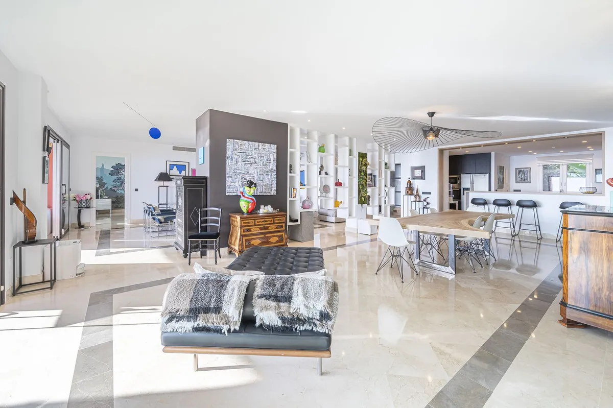 1f848524-a915-4eaa-885d-575bff19ea03