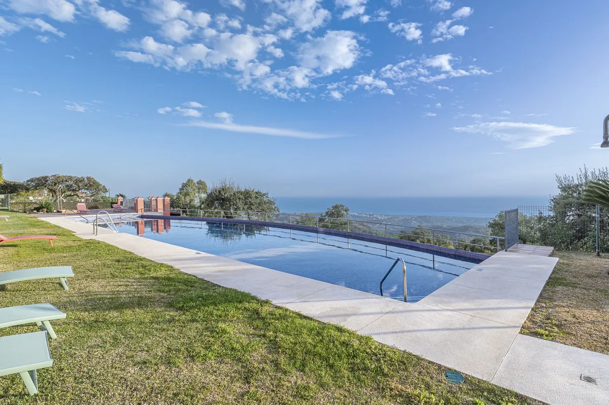 450de0fc-8b24-4121-bcf0-f7759fe873ad