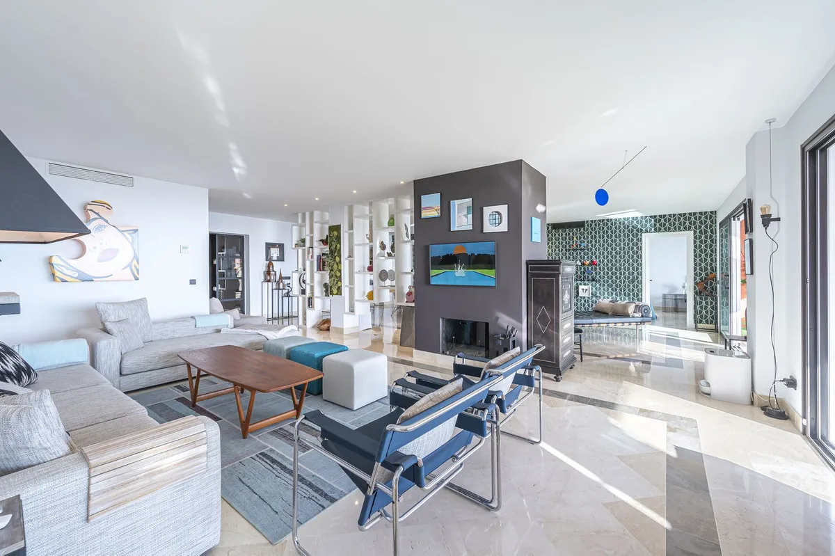 545caf1e-aa73-41b9-9363-fb6dae3d2267