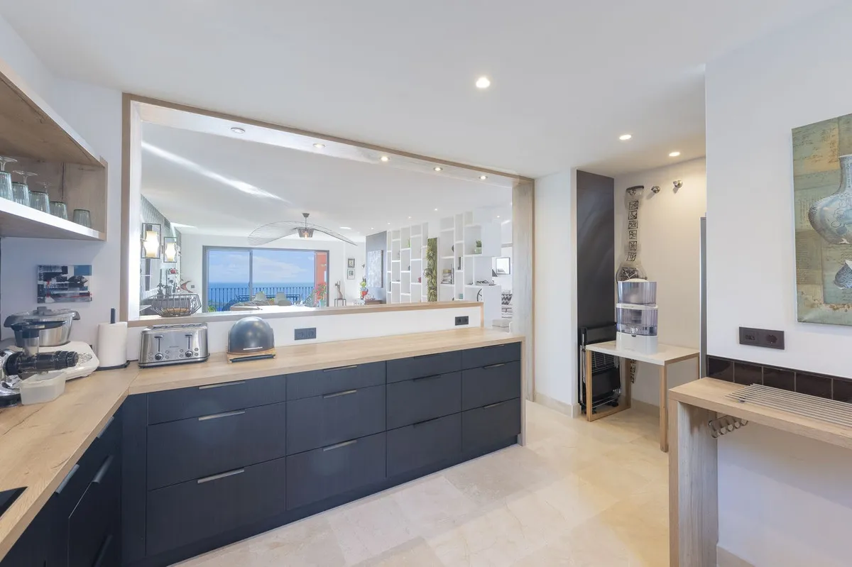 5a975504-278c-43ab-aef1-4e29788f7298