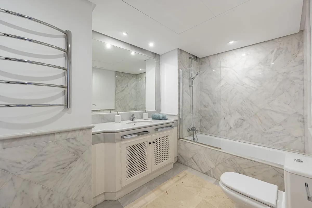 a23463bf-0eec-4303-84c6-85bcc0cd77aa