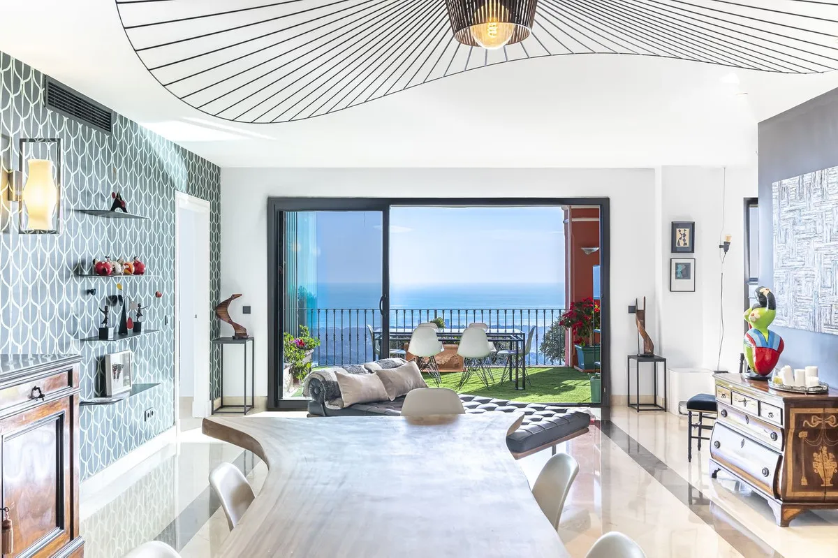 a5b3e6f8-0935-4513-82a4-3df5e5bafacb