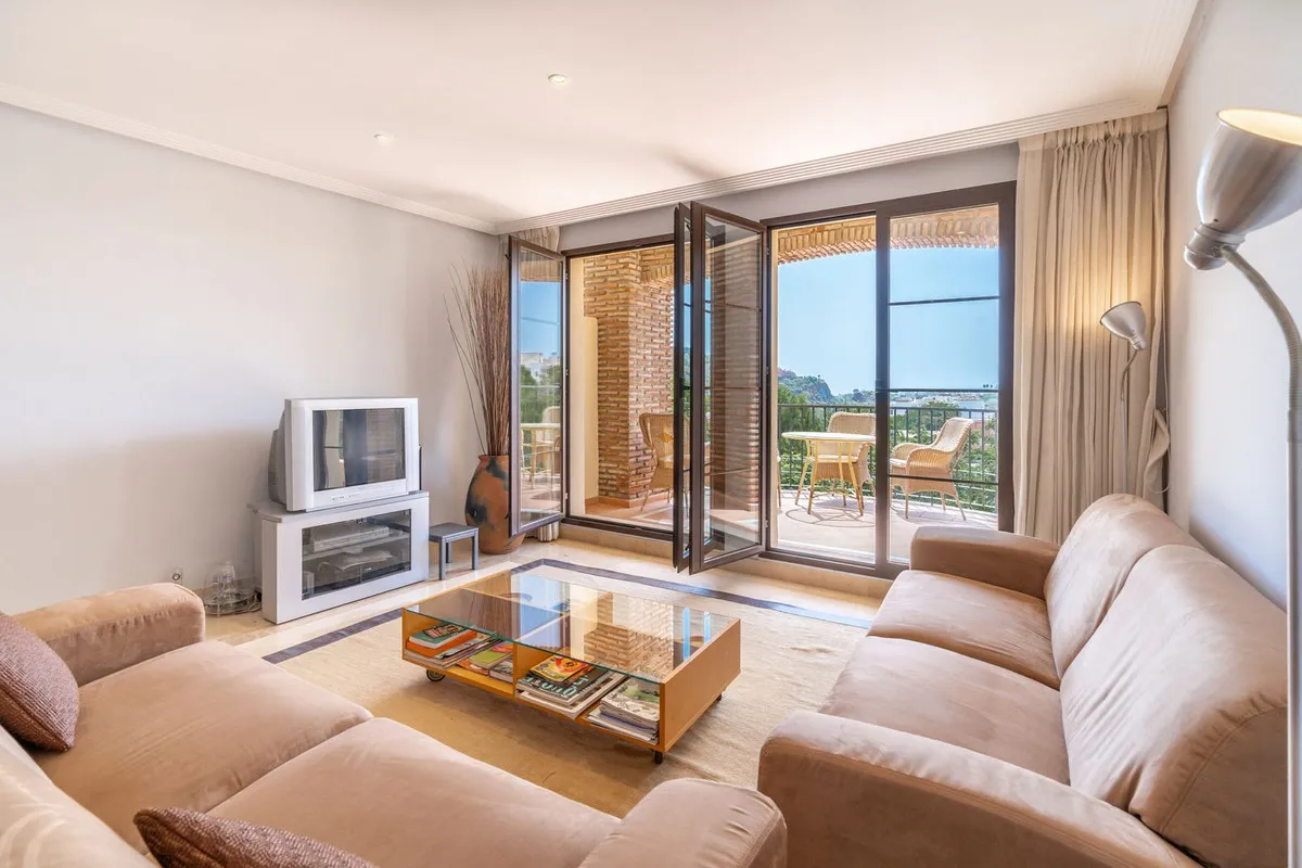 c1730003-d48f-4456-9400-2fed3a70c78b